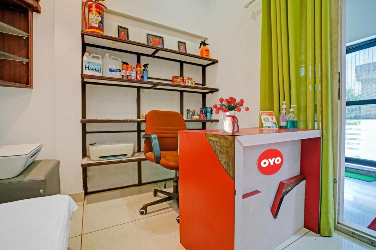 Oyo Thykoodam Sleep Inn Kochi Exteriör bild
