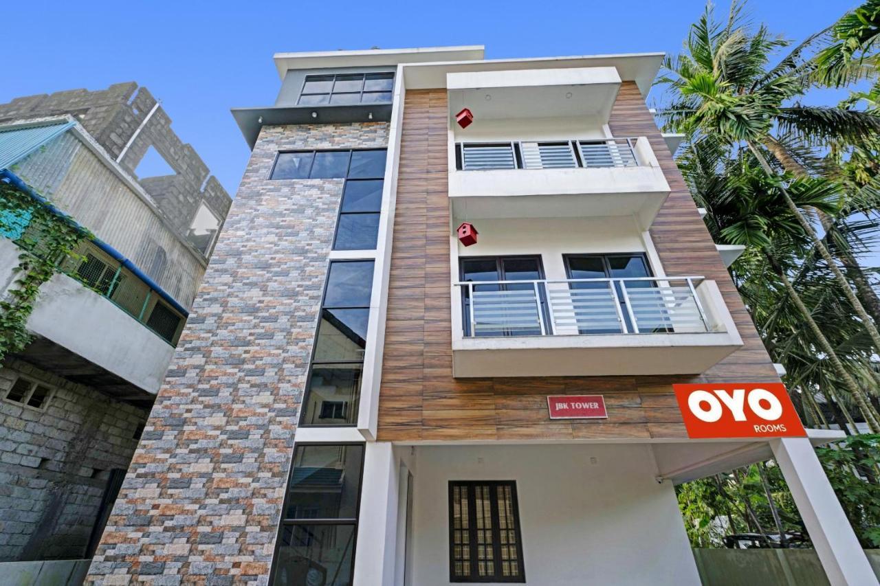 Oyo Thykoodam Sleep Inn Kochi Exteriör bild